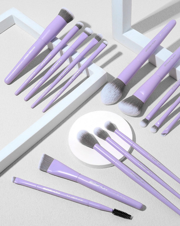 Eigshow Beauty Zestaw 15 pędzli Lilac Whisper
